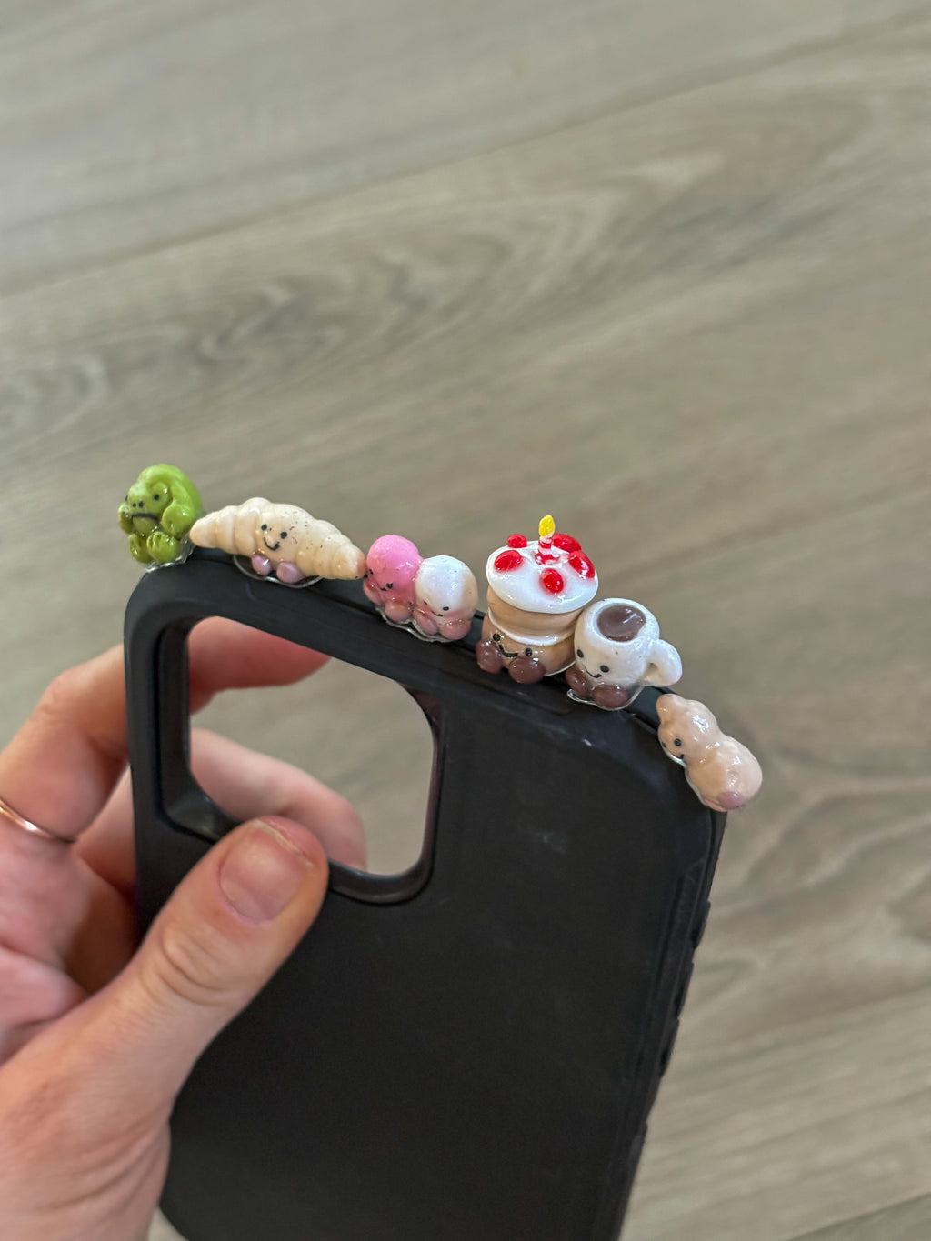 Cake Jellycat inspired phone hipper