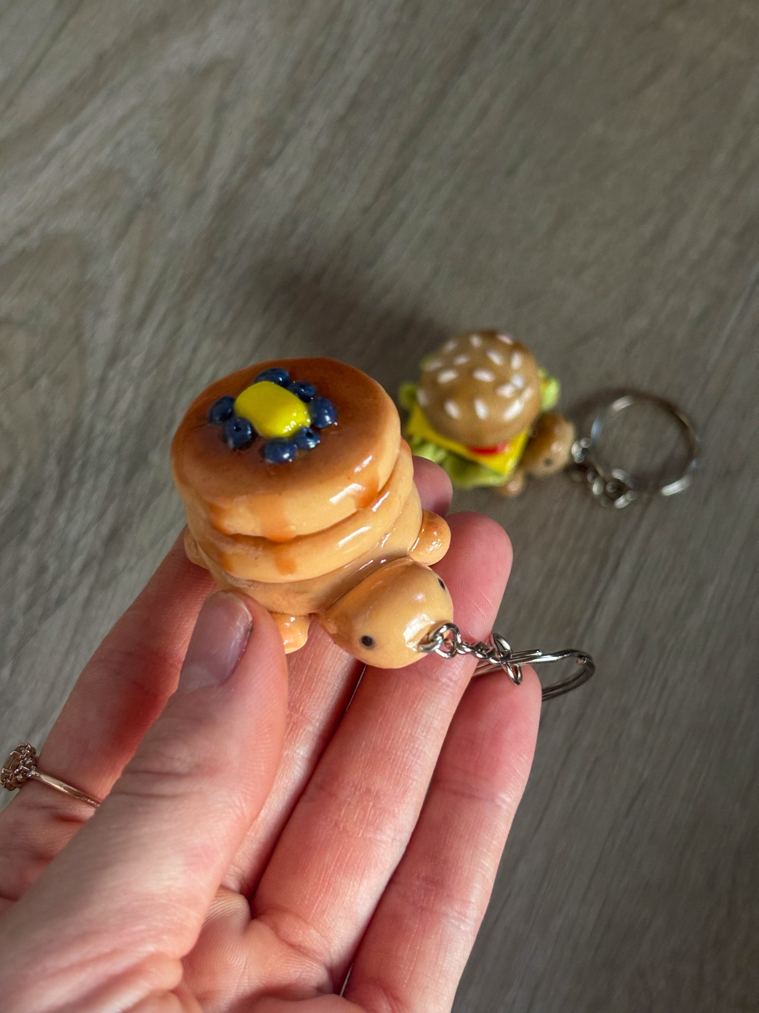 Pancakes turtle keychain